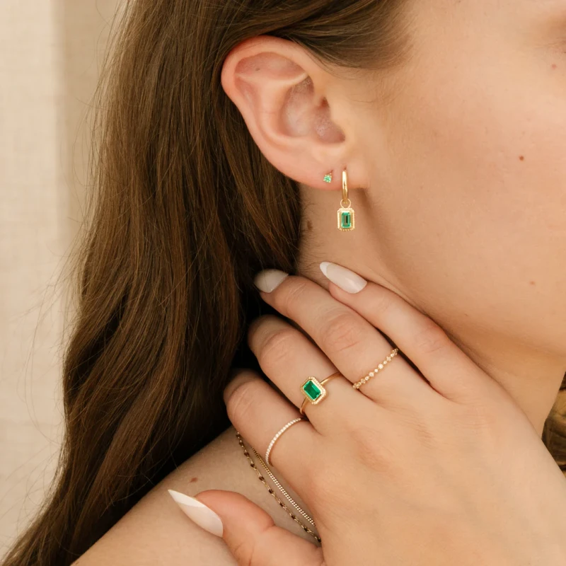 Ribbed Emerald Hoop Earrings 3