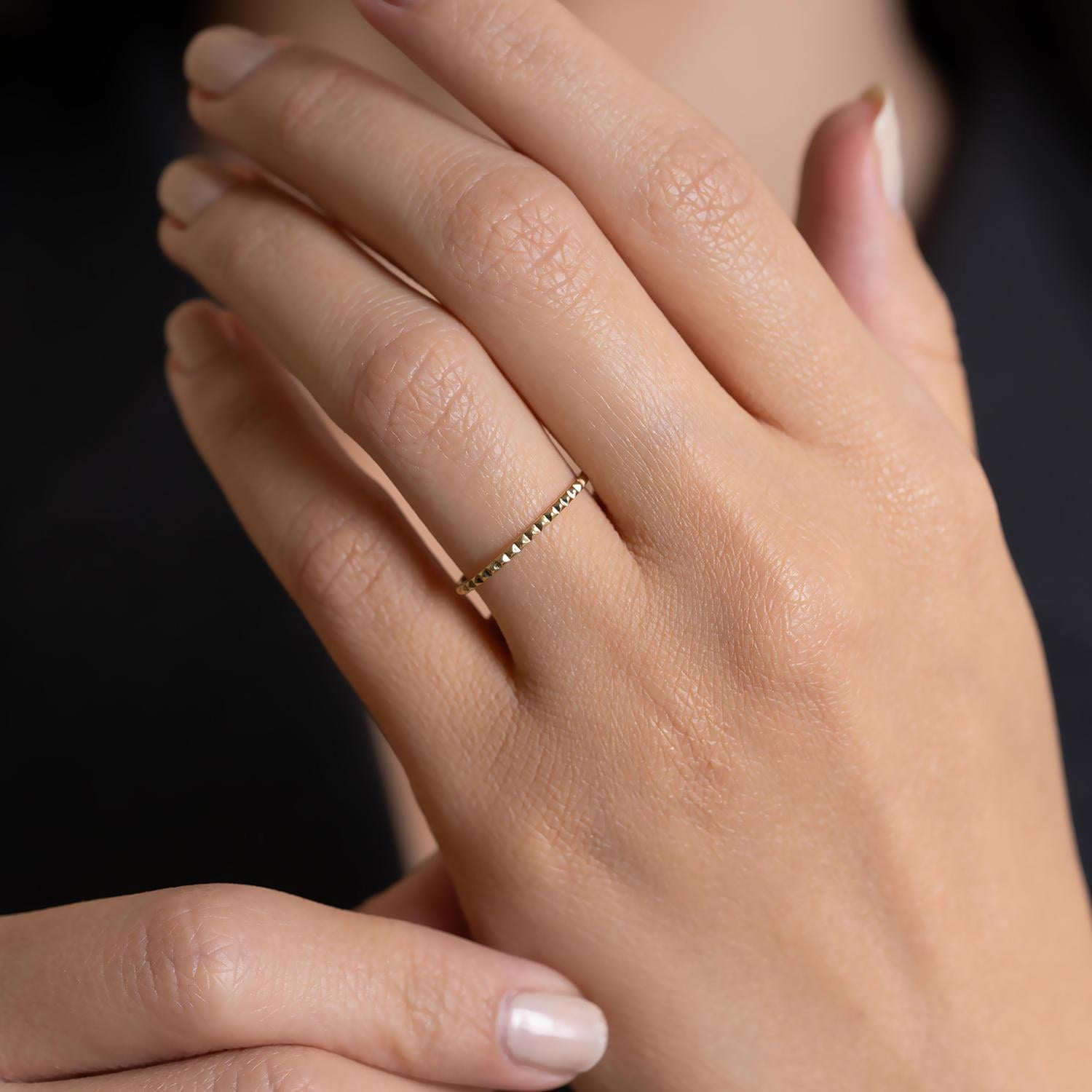 9K Gold Minimal Half-Circle Pyramid Ring 4